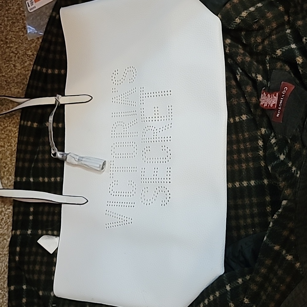 VICTORIA SECRET White Tumbled Laser Cut Logo Shoulder Tote Bag w Silver Interior